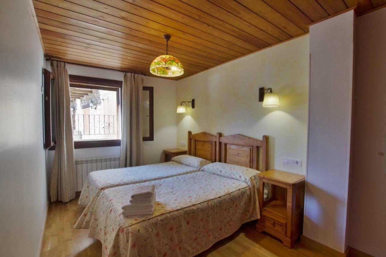 Apartaments La Peguera II Barruera Extérieur photo